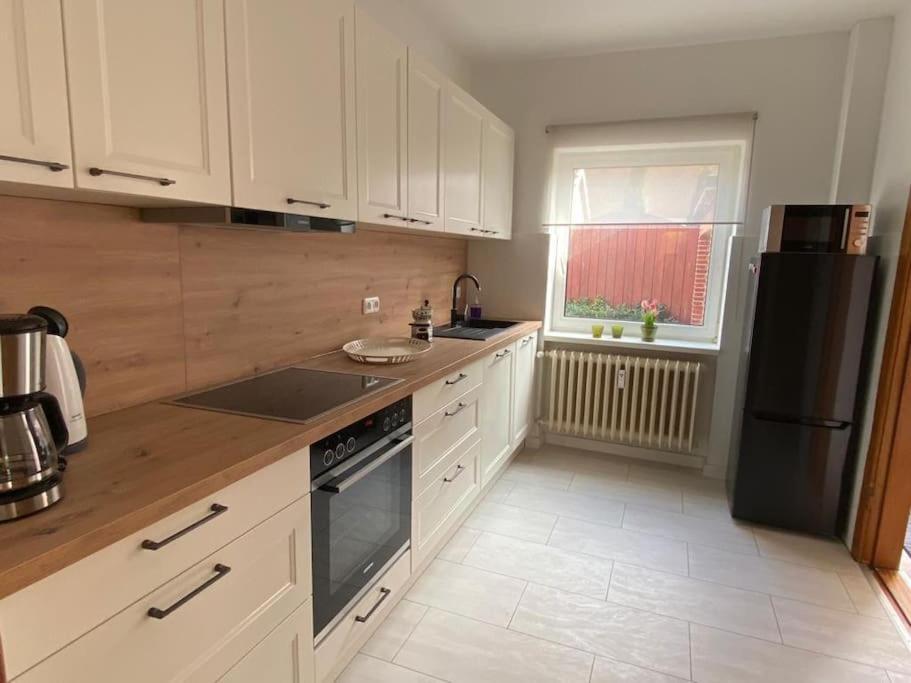 Feddersen Living Grosse Ferienwohnung - Garten - Terrasse - Smart Tv - Netflix Brunsbuttel Exterior foto