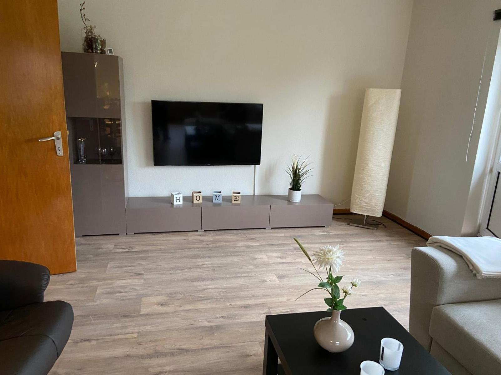 Feddersen Living Grosse Ferienwohnung - Garten - Terrasse - Smart Tv - Netflix Brunsbuttel Exterior foto